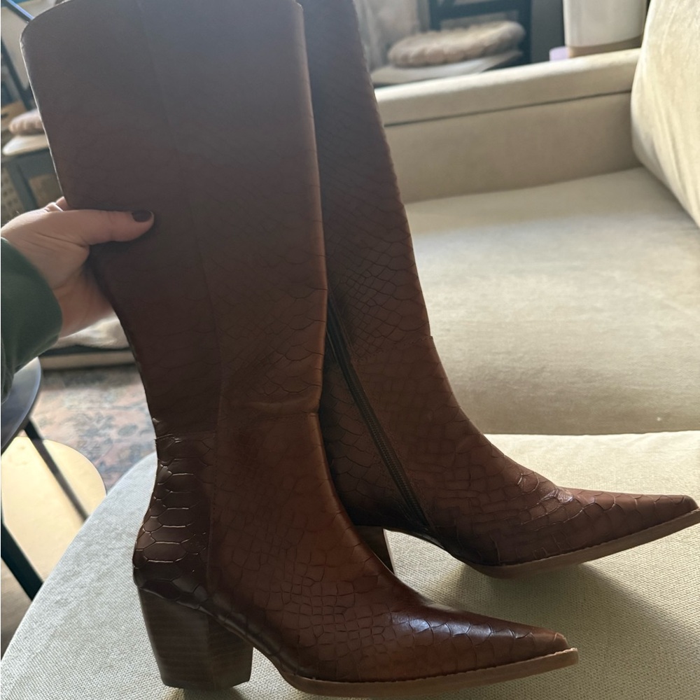 Matisse Brown Croc Leather Heeled Boots NWOT